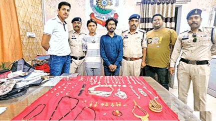 पुलिस के हत्थे चढ़ा सूने घर में चोरी करने वाला लल्ला गैंग