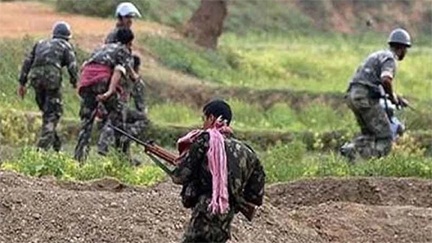23 इनामी माओवादियों ने किया सरेंडर