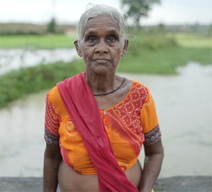 वृद्ध महिलाओं के लिए वरदान बनी महतारी वंदन योजना 