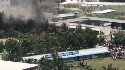 ढाका में कॉलेज परिसर पर क्रैश हुआ वायुसेना का विमान, 1 की मौत, 100 घायल