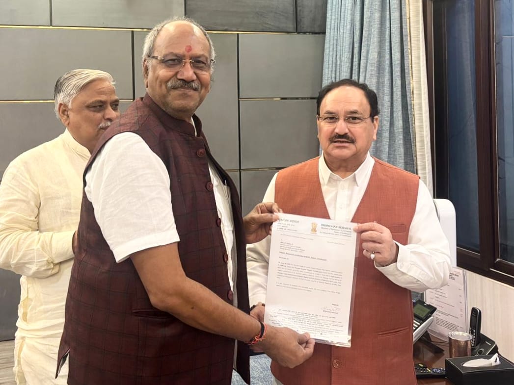 जे.पी. नड्डा से मिले सांसद बृजमोहन अग्रवाल, रायपुर में राष्ट्रीय रोग नियंत्रण केंद्र स्थापना की मांग