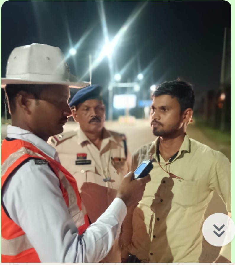 01.नवा रायपुर क्षेत्र में सड़क हादसों पर नियंत्रण के लिए देर रात तक चलाया गया चेकिंग अभियान।