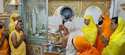 दिगंबर जैन समाज ने पर्युषण पर्व के तीसरे दिन आज मनाया उत्तम आर्जव धर्म