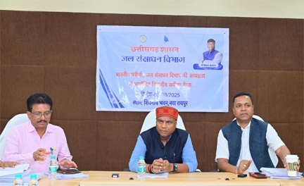 अधिकारी-कर्मचारी अपने स्वयं के आवासीय परिसर में सोलर पॉवर प्लांट स्थापित करें – मुख्य अभियंता
