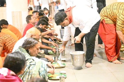 अमरकंटक में 50 हजार से अधिक श्रद्धालुओं कांवड़ियों ने मृत्युंजय आश्रम में ग्रहण की प्रसादी