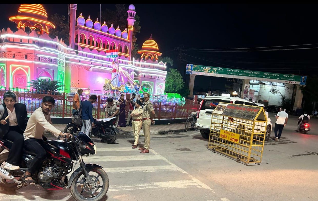 रायपुर पुलिस का विशेष चेकिंग अभियान चाकूबाजों, चाकू लेकर घुमने वालों, बदमाशों, संदिग्ध व्यक्तियों, असमाजिक तत्वों सहित अपराधों में संलिप्त व्यक्तियों के विरूद्ध विशेष अभियान।