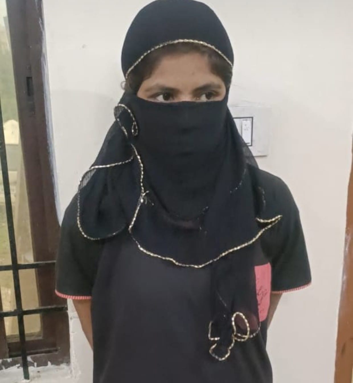 विडियो एवं लोकेशन शेयरिंग के माध्यम से हेरोईन (चिट्टा) का सिंडिकेट चलाने वाला गिरोह की 01 अन्य महिला सदस्य गिरफ्तार