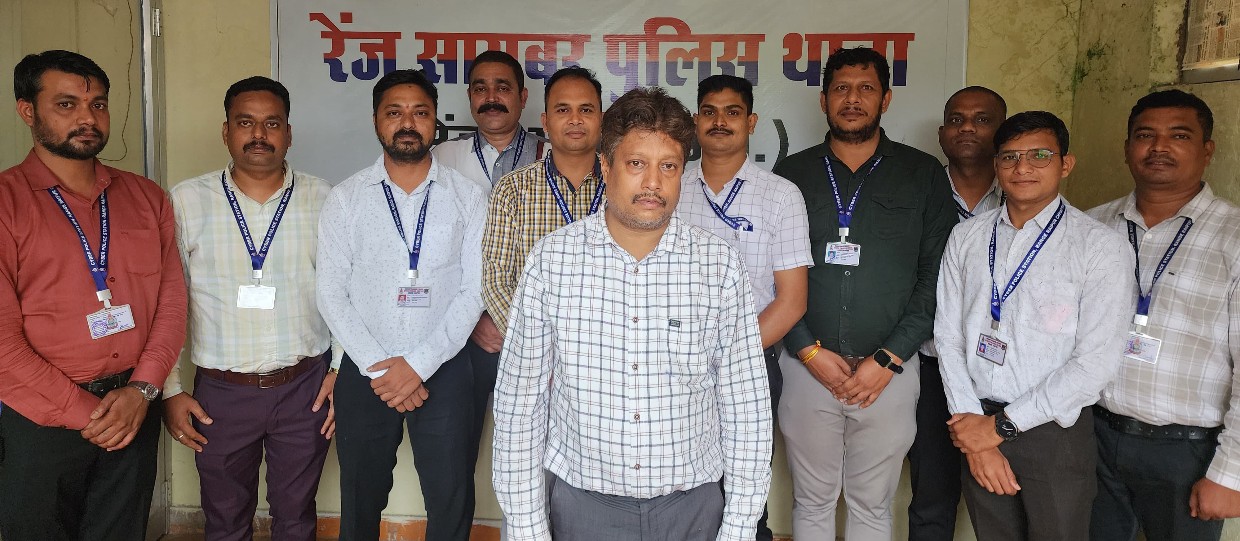 शेयर ट्रेडिंग के नाम से ठगी करने वाला आरोपी राजस्थान से गिरफ्तारआरोपी से जप्त बैंक खातों में अलग अलग राज्यों के कुल 57 से अधिक पुलिस थानों/साइबर सेल में रिपोर्ट दर्ज है