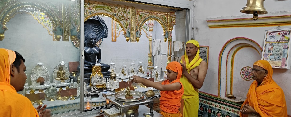 दशलक्षण पर्यूषण महापर्व पर दिगंबर जैन जिनालयों में आरंभ हुई अपूर्व प्रभावना उत्तम क्षमा धर्म के दिन श्रावक-श्राविकाओं ने किया अभिषेक,शांतिधारा, सामूहिक पूजन।…