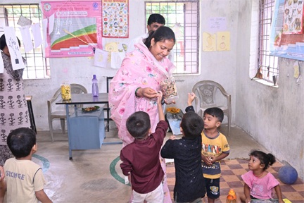 महिला एवं बाल विकास मंत्री राजवाड़े सरगुजा संभाग के दौरे पर