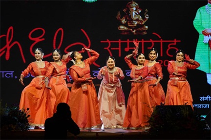 चक्रधर समारोह : नृत्यों ने कराया उत्तर-दक्षिण का संगम