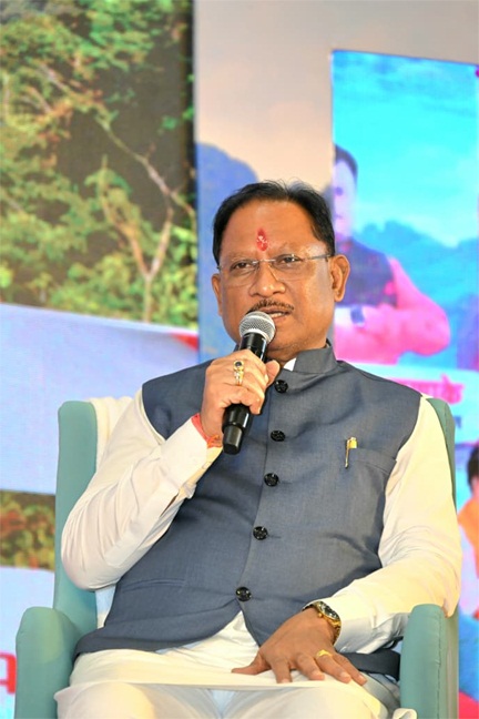 प्रदेश में नक्सलवाद समाप्त कर गढ़ेंगे विकास की राह : मुख्यमंत्री विष्णुदेव साय
