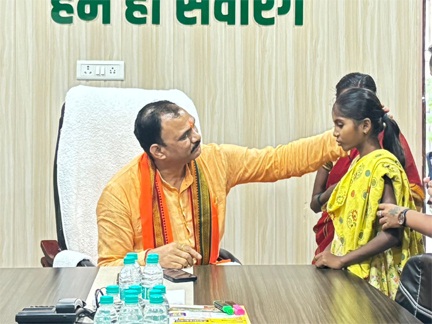 ‘पापा, मैं ठीक हो जाऊंगी ना?’ – दिल की बीमारी से जूझ रही मासूम शांभवी गुरला का सवाल