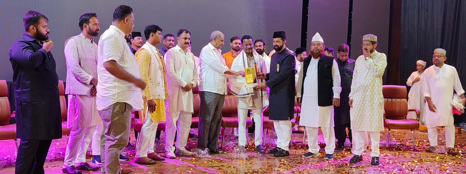 जश्न-ए-ईद मिलादुन्नबी के मौके पर राज्य स्तरीय छात्रों का शहीद स्मारक भवन रायपुर में नातिया प्रोग्राम सम्पन्न