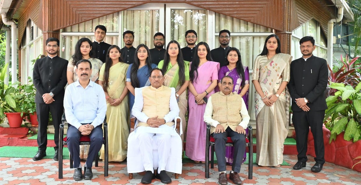 जनता की समस्याओं को हल करने में राज्य प्रशासनिक सेवा के अधिकारियों की है अहम भूमिका – मुख्यमंत्री श्री विष्णुदेव साय