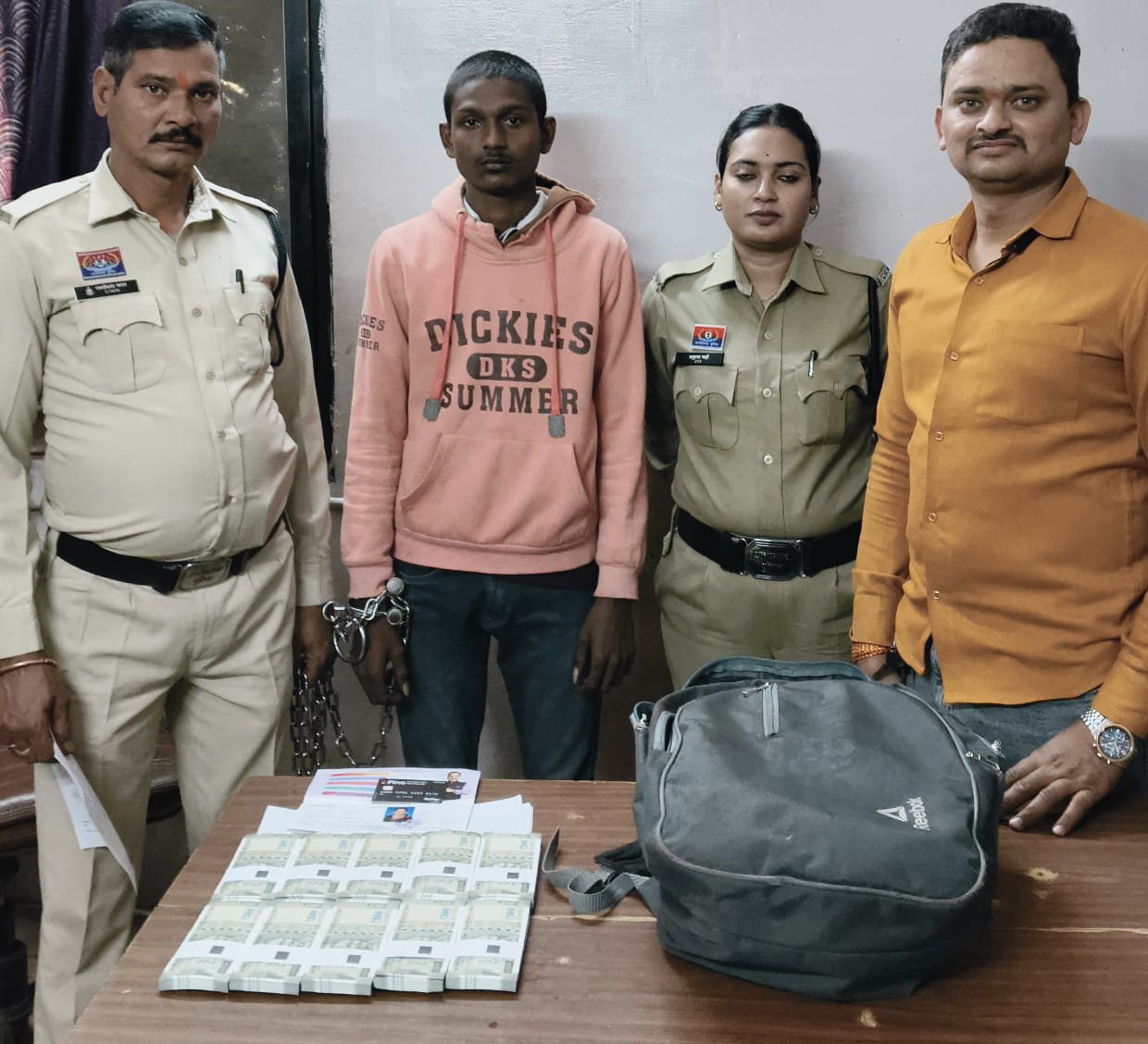 नकबजनी के प्रकरण में आरोपी अनिल कश्यप गिरफ्तार आरोपी सेंधमारी कर प्रार्थी के नगदी रकम 5,00,000रू को किया था चोरी