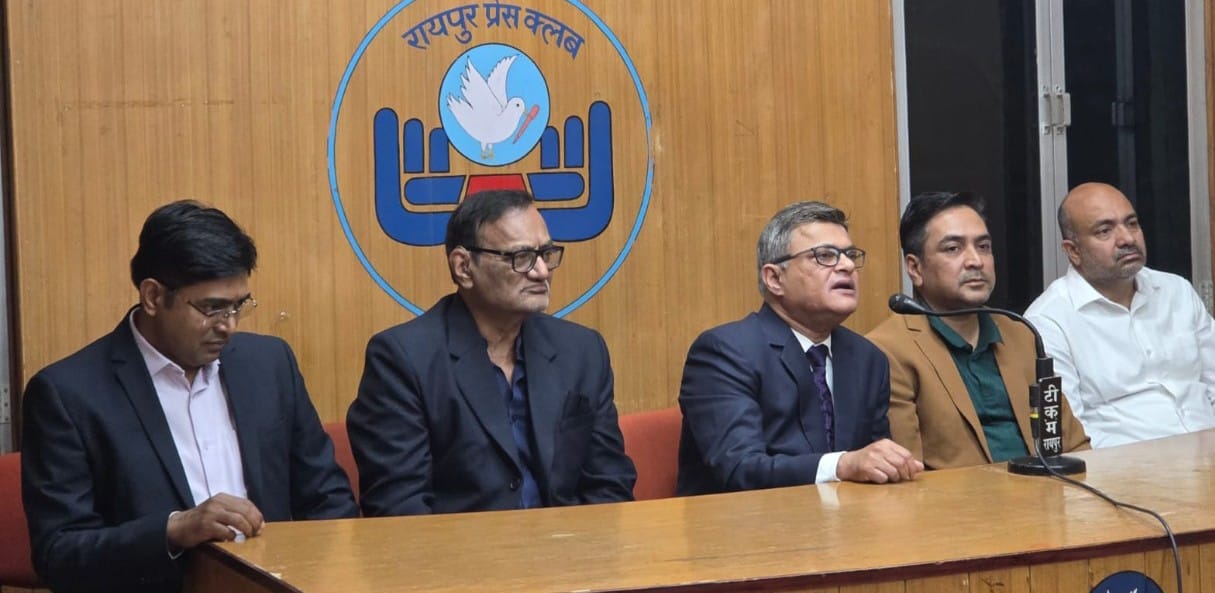 यूरोलॉजी से संबंधित बीमारियों का उपचार यूरोलॉजिस्ट से ही कराने जागरुकता आवश्यक 13 दिसंबर को छत्तीसगढ़ यूरोलॉजी एसोसिएशन का एकदिवसीय वार्षिक सम्मेलन