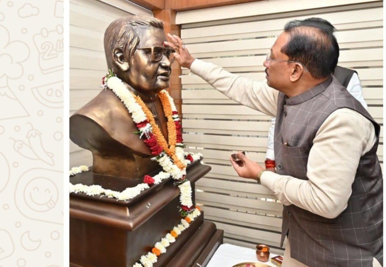 युगपुरुष श्रद्धेय अटल जी को सादर नमन, मुख्य मंत्री विष्णु देव साय