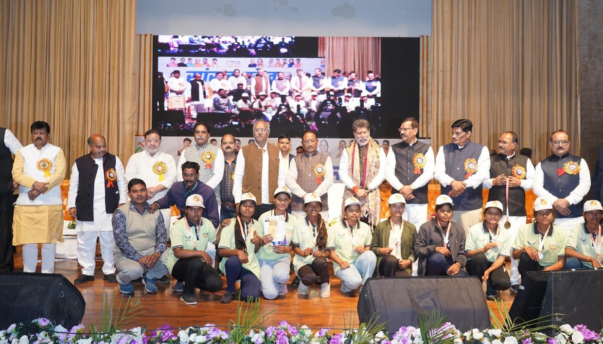 85 हजार खिलाड़ियों को मंच, खेल को जन आंदोलन बनाने वाले सांसद बृजमोहन अग्रवाल के नेतृत्व में ऐतिहासिक रायपुर सांसद खेल महोत्सव संपन्न