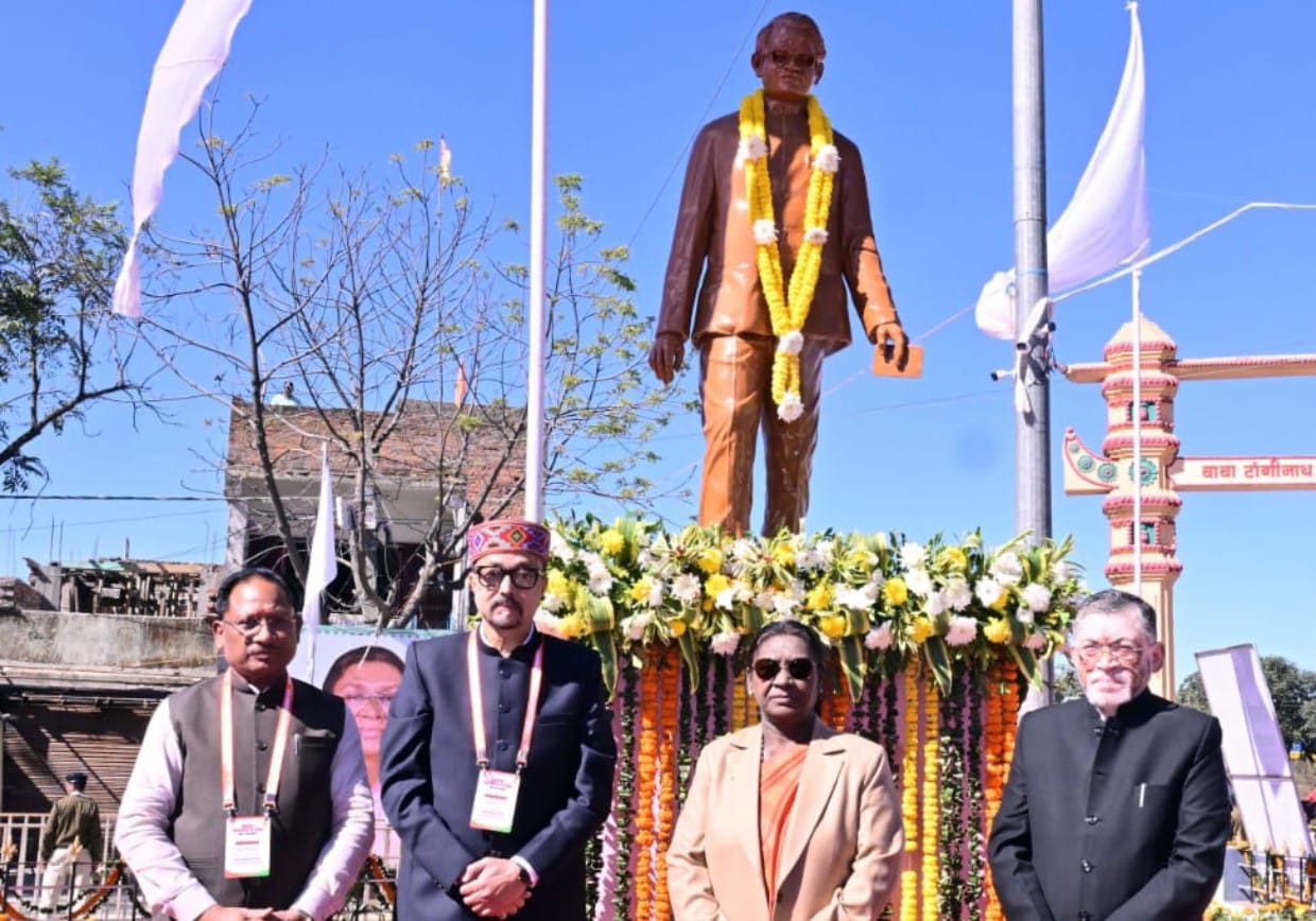राष्ट्रपति श्रीमती द्रौपदी मुर्मू ने ‘जशक्राफ्ट’ एवं जशपुर की जनजातीय मातृशक्ति के कौशल की सराहना की