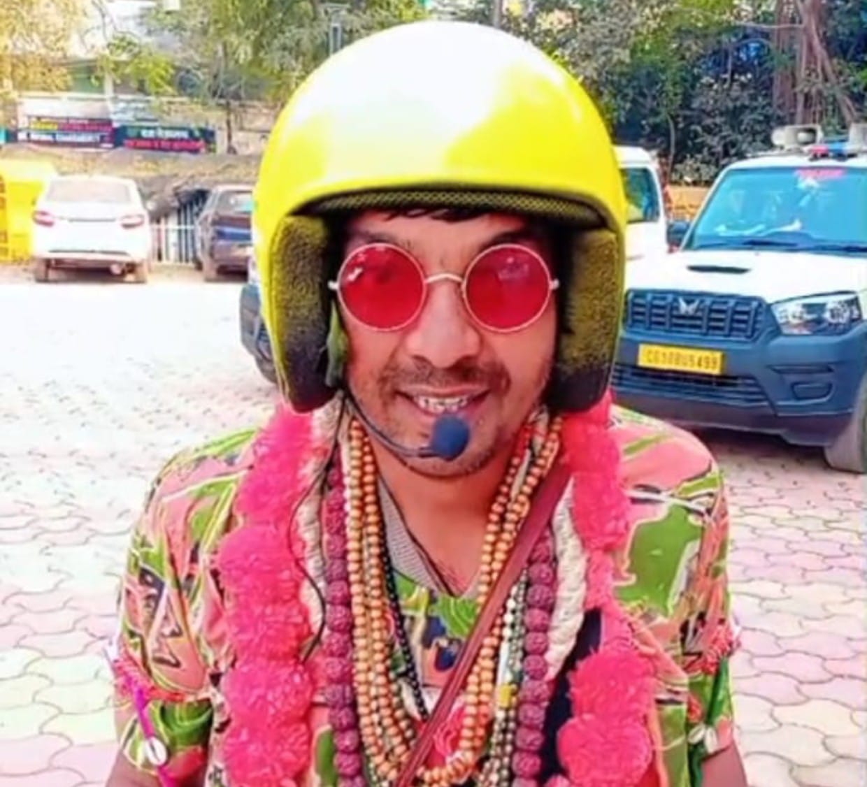 यातायात पुलिस रायपुर यातायात जागरूकता हेतु यातायात पुलिस की पीके प्रतिरूप में अनोखा पहल सड़क सुरक्षा माह 2026 के