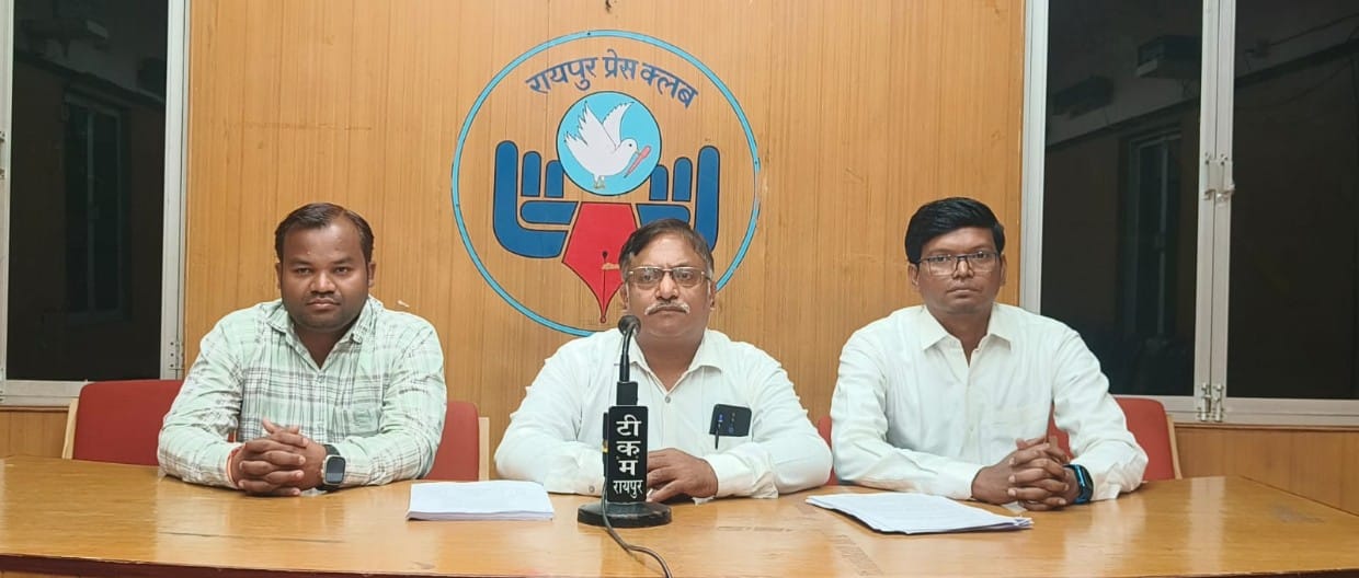 प्रेस वार्ता,मैं आशुतोष शुक्ला फोनोग्राफिक परफॉर्मेंस लिमिटेड (पी.पी.एल.) का विधिक सलाहकार हूं। फोनोग्राफिक परफॉर्मेंस लिमिटेड (पी.पी.एल.) का पंजीकृत कार्यालय क्रिसेंट टावर्स, 7वीं मंजिल, बी-68, वीरा एस्टेट, ऑफ न्यू लिंक रोड, अंधेरी (वेस्ट), मुंबई 400053 में स्थित है ।
