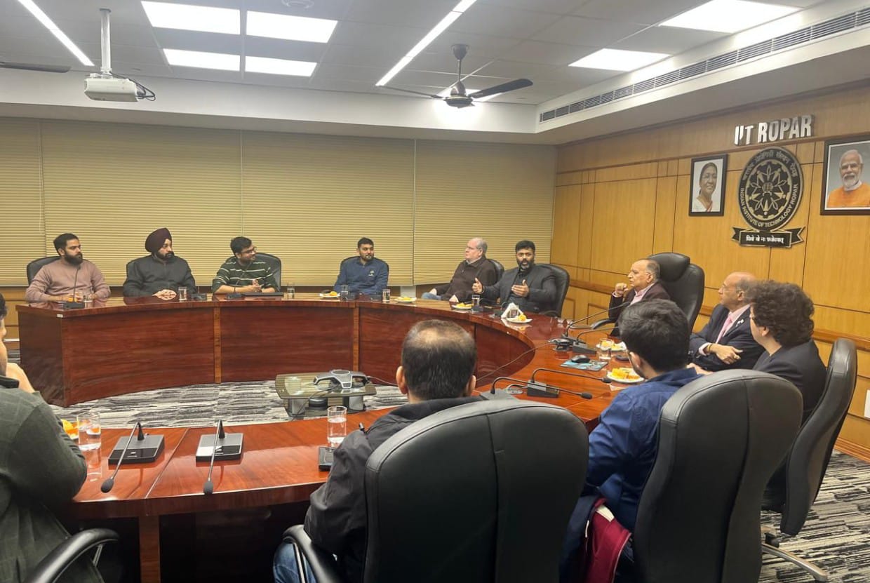 आईआईटी रोपड़ में योगिक विज्ञान के लिए समर्पित डॉ. ईशान अवधूत शिवानंद हॉल की स्थापना