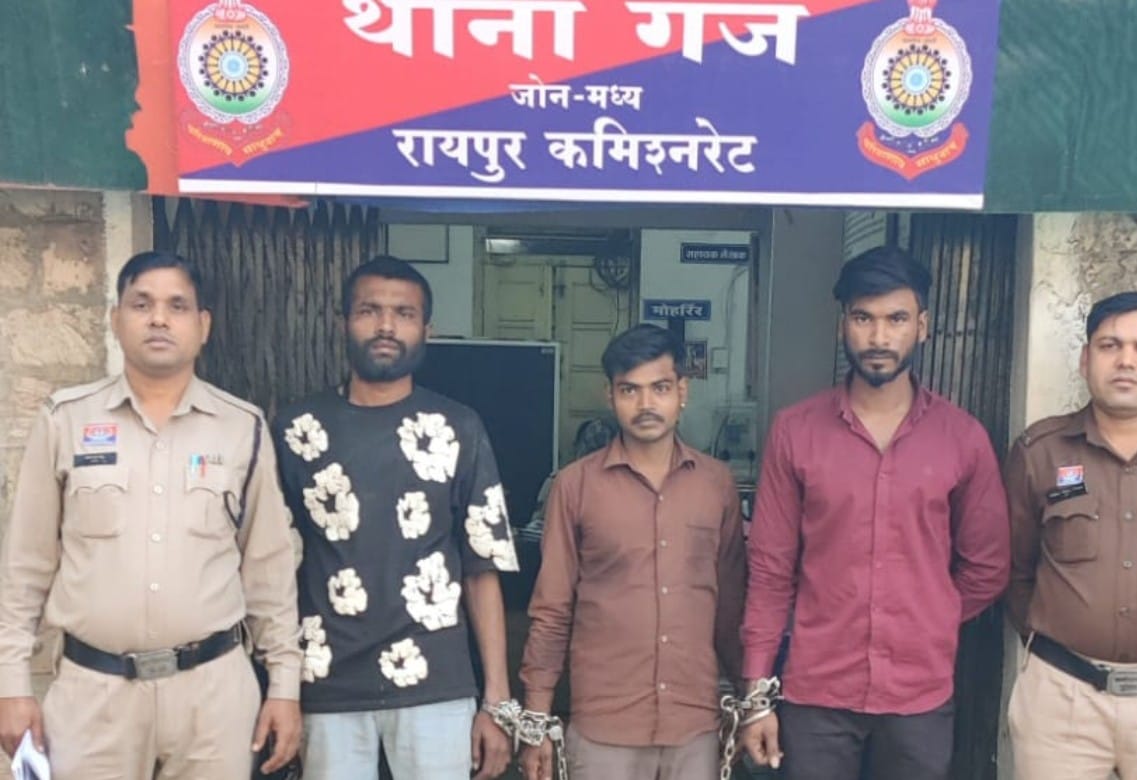 फाफाडीह शराब भट्ठी के पास चाकू के साथ युवक गिरफ्तार,,शराब ठेके, रेलवे स्टेशन, अस्पताल व स्टेशन जैसे सार्वजनिक स्थानों में प्रतिदिन जारी रहेगी चेकिंग