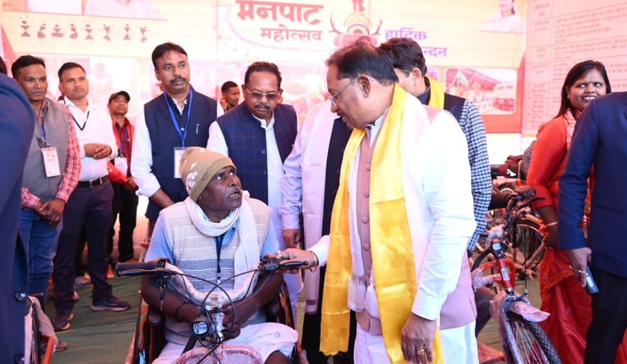 मैनपाट महोत्सव से सरगुजा की संस्कृति और अस्मिता को मिलेगी व्यापक पहचान: मुख्यमंत्री श्री विष्णु देव साय,,मुख्यमंत्री श्री साय ने तीन दिवसीय मैनपाट महोत्सव का किया शुभारंभ
