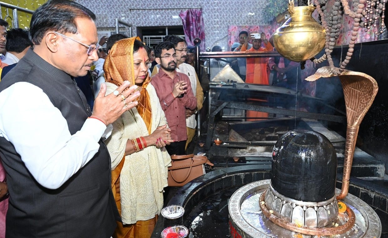श्रद्धा और आस्था का प्रमुख केंद्र है बाबा धाम : मुख्यमंत्री श्री विष्णु देव साय,,महाशिवरात्रि पर बाबा धाम में मुख्यमंत्री ने की पूजा-अर्चना, 1.20 करोड़ के विकास कार्यों का शिलान्यास