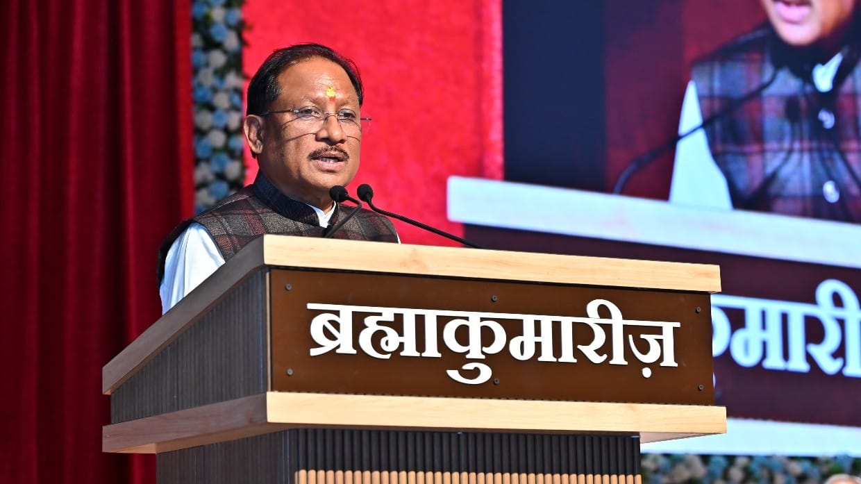 विधानसभा के सदस्यों के लिए ब्रह्मा भोजन का आयोजन सुंदर और प्रेरणादायी परंपरा : मुख्यमंत्री श्री साय,,,मुख्यमंत्री शांति सरोवर में आयोजित स्नेह मिलन एवं ब्रह्मा भोजन कार्यक्रम में हुए शामिल