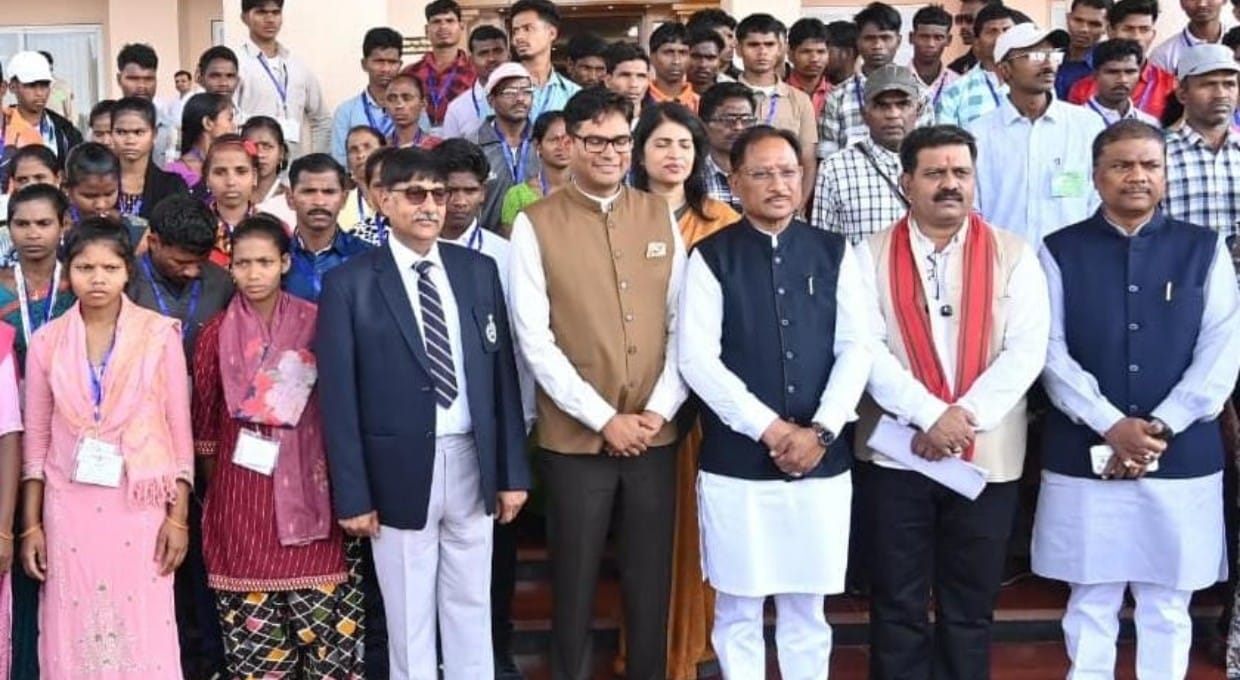हमारी सरकार छत्तीसगढ़ के युवाओं को बेहतर अवसर उपलब्ध कराने और उनके उज्ज्वल भविष्य के निर्माण के लिए निरंतर प्रतिबद्धता के साथ कार्य कर रही है,, मुख्य मंत्री विष्णु देव साय