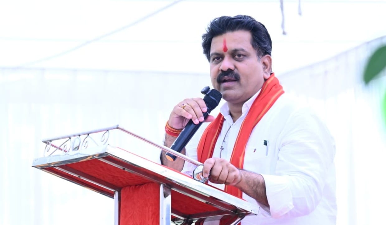 किसानों के विकास के लिए लगातार कार्य कर रही छत्तीसगढ़ सरकार–उपमुख्यमंत्री ने ग्राम बद्दो में किया भोरमदेव सकरी फीडर नहर विस्तारीकरण कार्य का भूमिपूजन