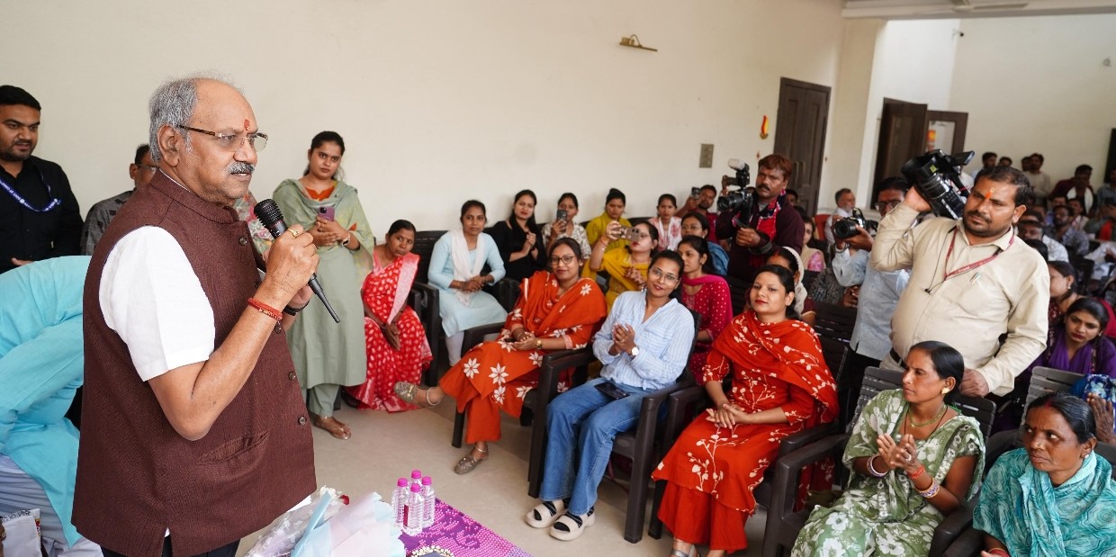 मजूदरों के मसीहा बृजमोहन अग्रवाल ने दी जन्मदिन और मजदूर दिवस की सौगात:
