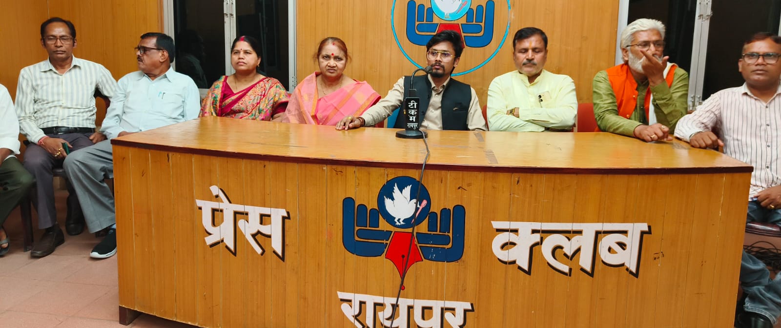 छत्तीसगढ़ की बहुप्रतीक्षित हिंदी फीचर फिल्म “भक्त माँ कर्मा” 15 मई को राज टॉकीज में होगी प्रदर्शित नारी शक्ति, भक्ति, समरसता और भारतीय संस्कृति का भव्य सिनेमाई प्रस्तुतीकरण