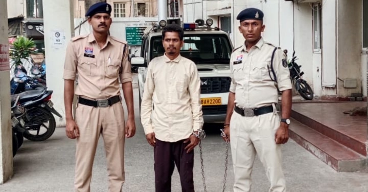 पति ने की पत्नी की हत्या पारिवारिक विवाद के चलते पति ललित साहू उर्फ विक्की गिरफ्तार