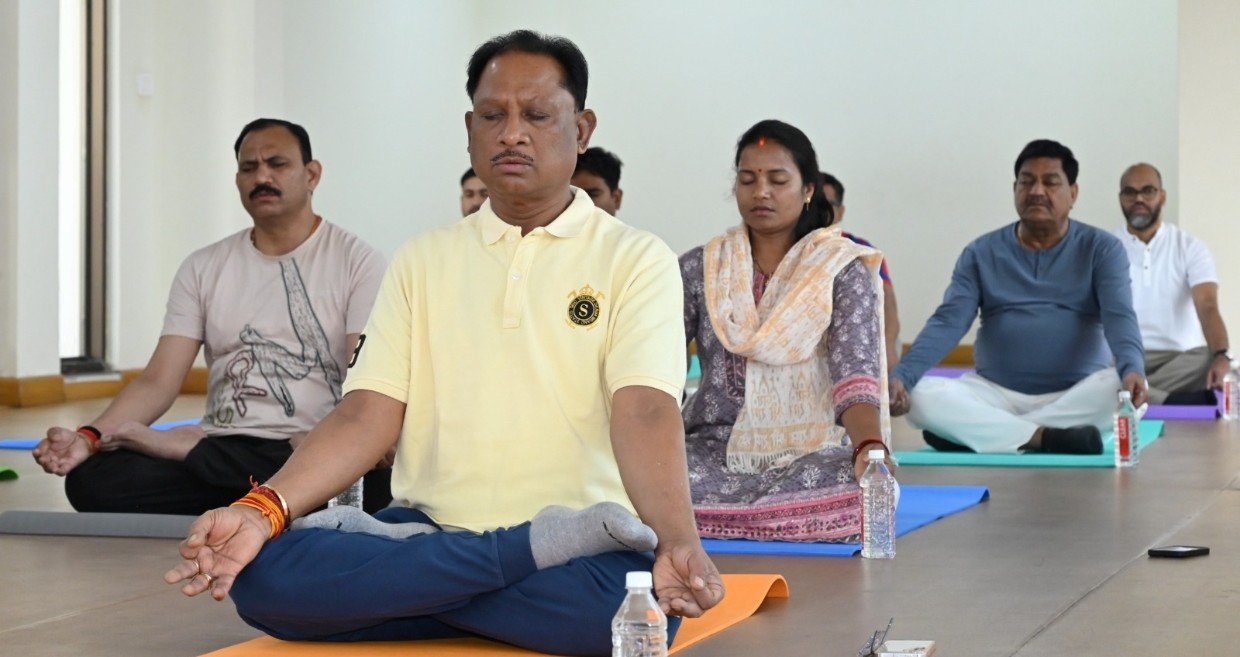 अंतर्राष्ट्रीय योग दिवस 2026: स्वस्थ जीवन और विकसित भारत का आधार बनेगा योग फॉर हेल्दी एजिंग: स्वस्थ और सक्रिय जीवन की दिशा में एक कदम डॉ. दानेश्वरी सम्भाकर उप संचालक, जनसंपर्क