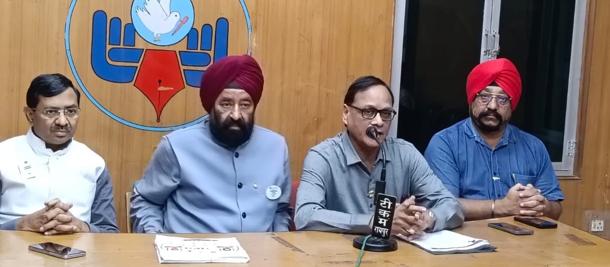 प्रेरणा-लायन्स डिस्ट्रिक्ट शपथ ग्रहण समारोह एवं केबिनेट मीटिंग
