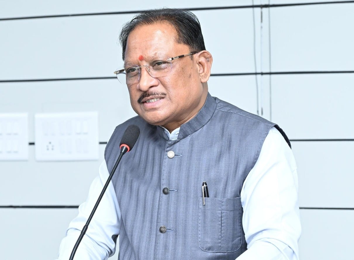 गांवों के समग्र विकास से ही विकसित छत्तीसगढ़ का संकल्प होगा साकार :मुख्यमंत्री श्री साय ने जिला पंचायतों के मुख्य कार्यपालन अधिकारियों की उच्चस्तरीय समीक्षा बैठक में दिए विकास के स्पष्ट मंत्र