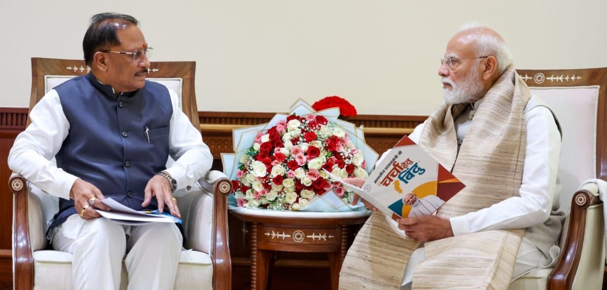 प्रधानमंत्री श्री नरेंद्र मोदी से मुख्यमंत्री श्री विष्णु देव साय ने की भेंट, छत्तीसगढ़ के विकास और ‘बस्तर विजन’ पर हुई विस्तृत चर्चा