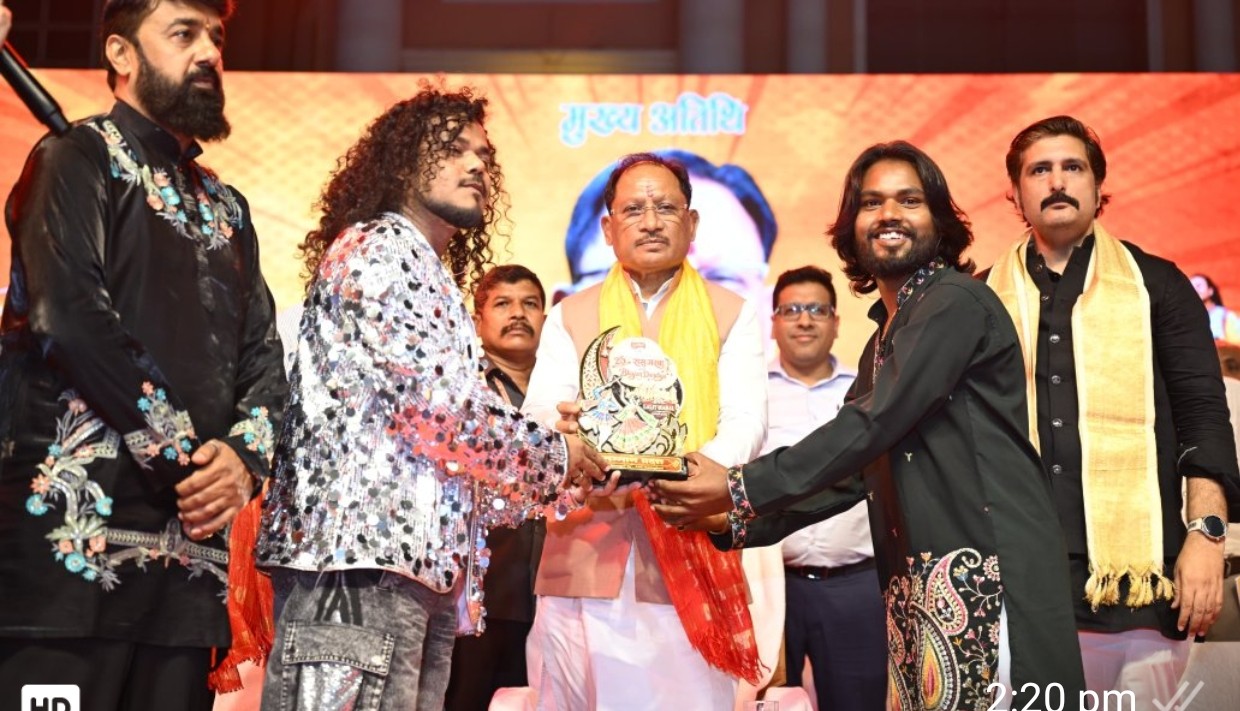 गरबा महोत्सव सांस्कृतिक परंपरा और मातृशक्ति के सम्मान का प्रतीक : मुख्यमंत्री साय, महतारी वंदन योजना से 68 लाख महिलाओं को हर माह मिल रही एक हजार रुपये की सहायता, प्रदेश की 14 लाख महिलाएं बनीं लखपति दीदी